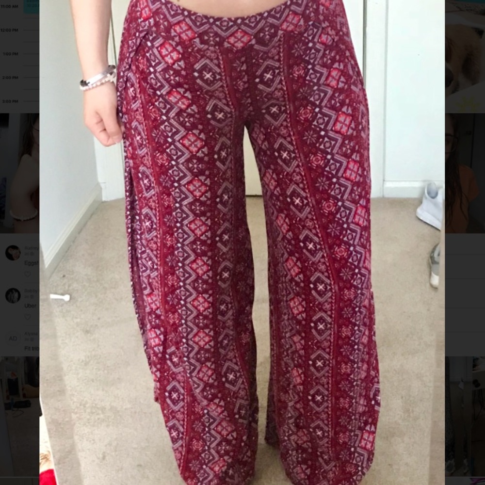 Red pattern pants - Picture 4 of 4